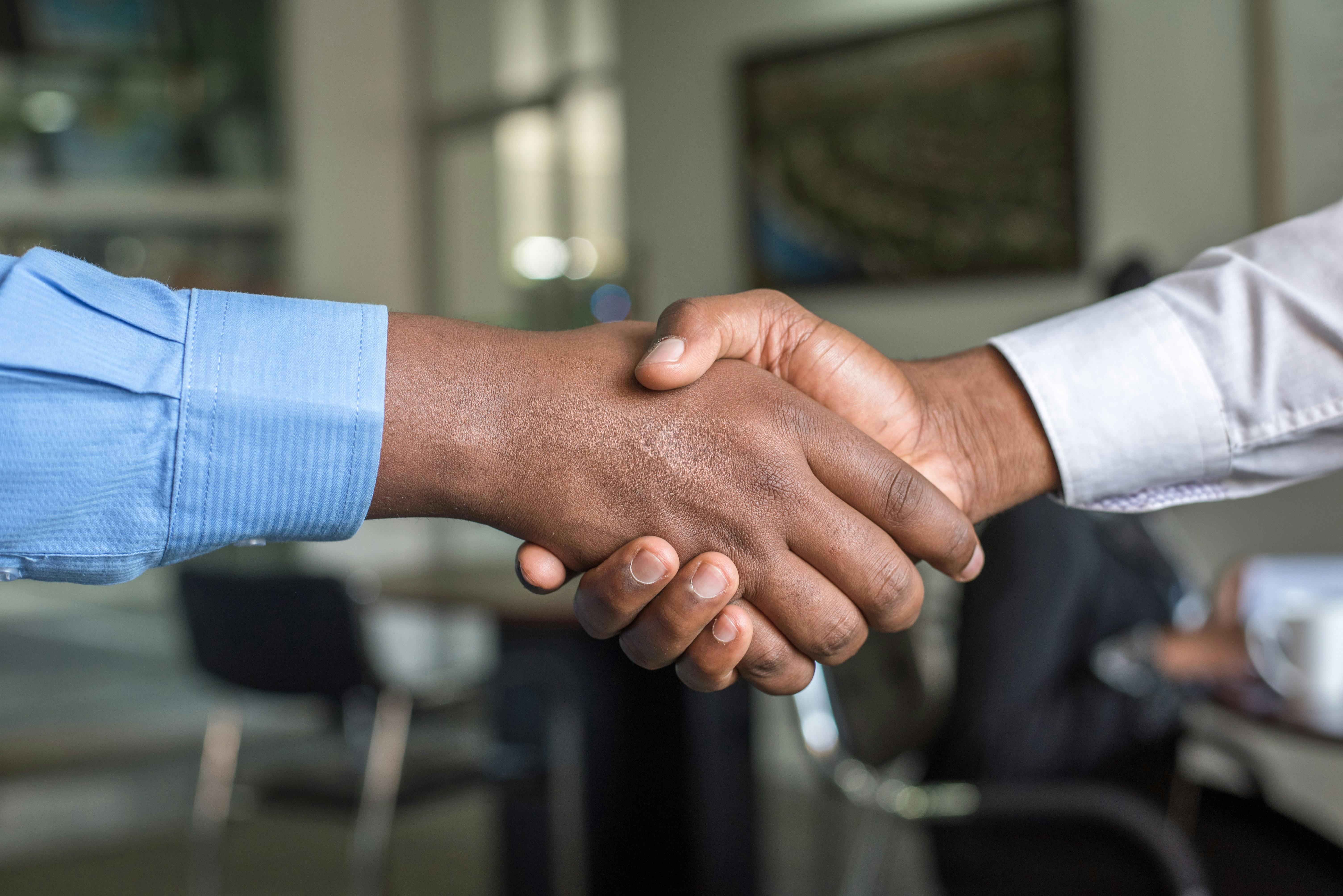 Managing Vendor Relationships: How to Secure Reliable and Cost-Effective Services
